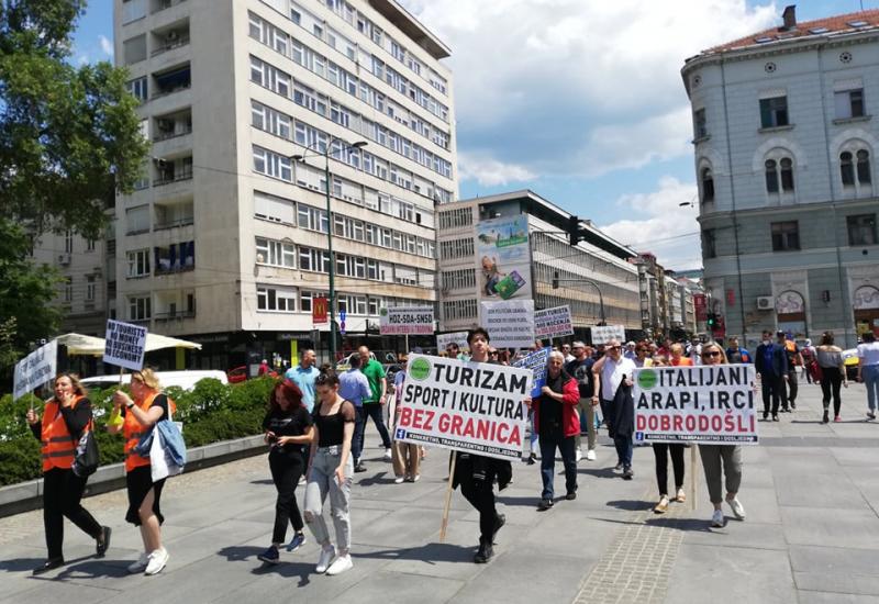 Prosvjed turističkih djelatnika - Nakon hercegovačkih i sarajevski turistički radnici na ulicama